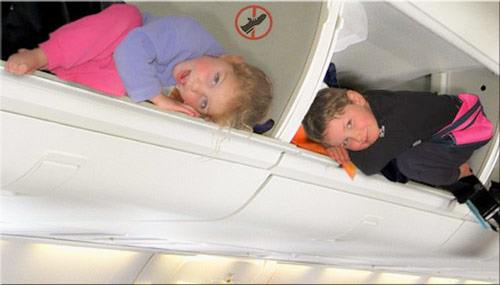Keeping children occupied during while on the plane during a flight